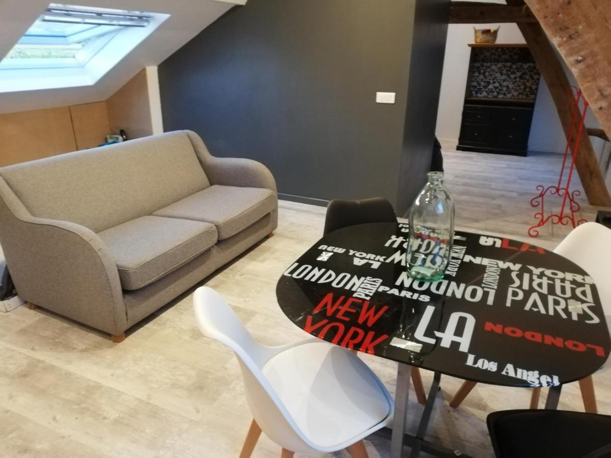Apartamento Au Cochon Qui Rit Flines-Les-Mortagne Exterior foto